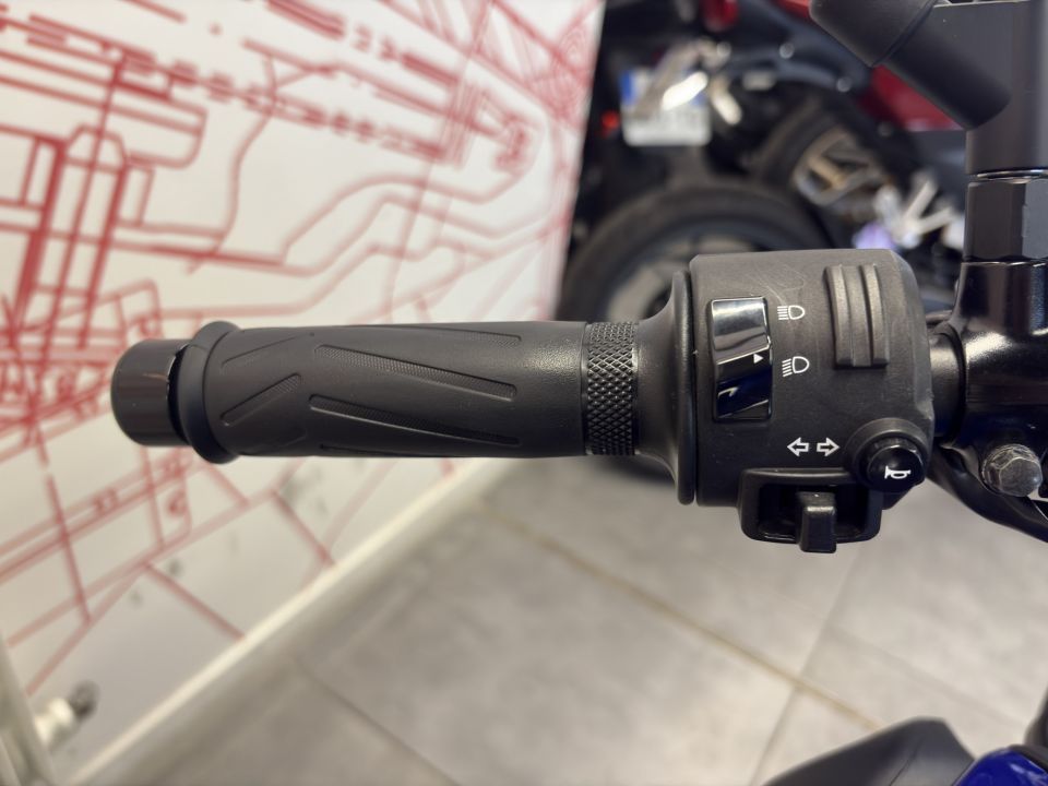 YAMAHA MT-07 (47.5CV) 4