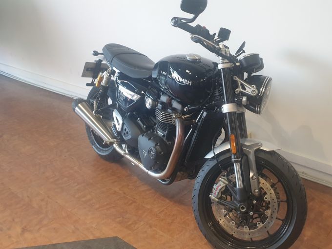 TRIUMPH SPEED TWIN 1200 4