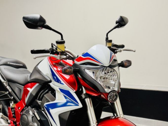 HONDA CB1000R ABS 4