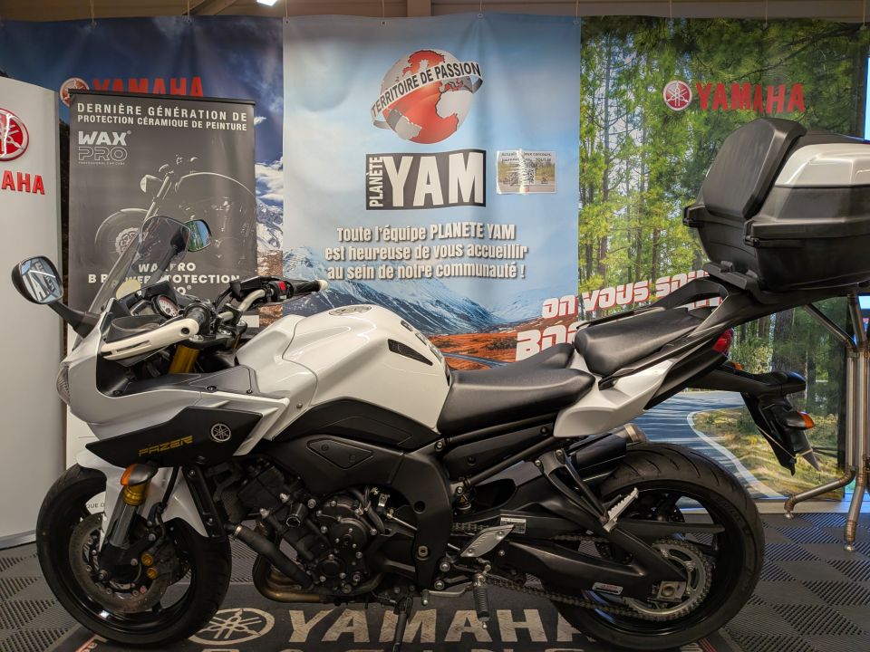 YAMAHA FZ8 S ABS 4