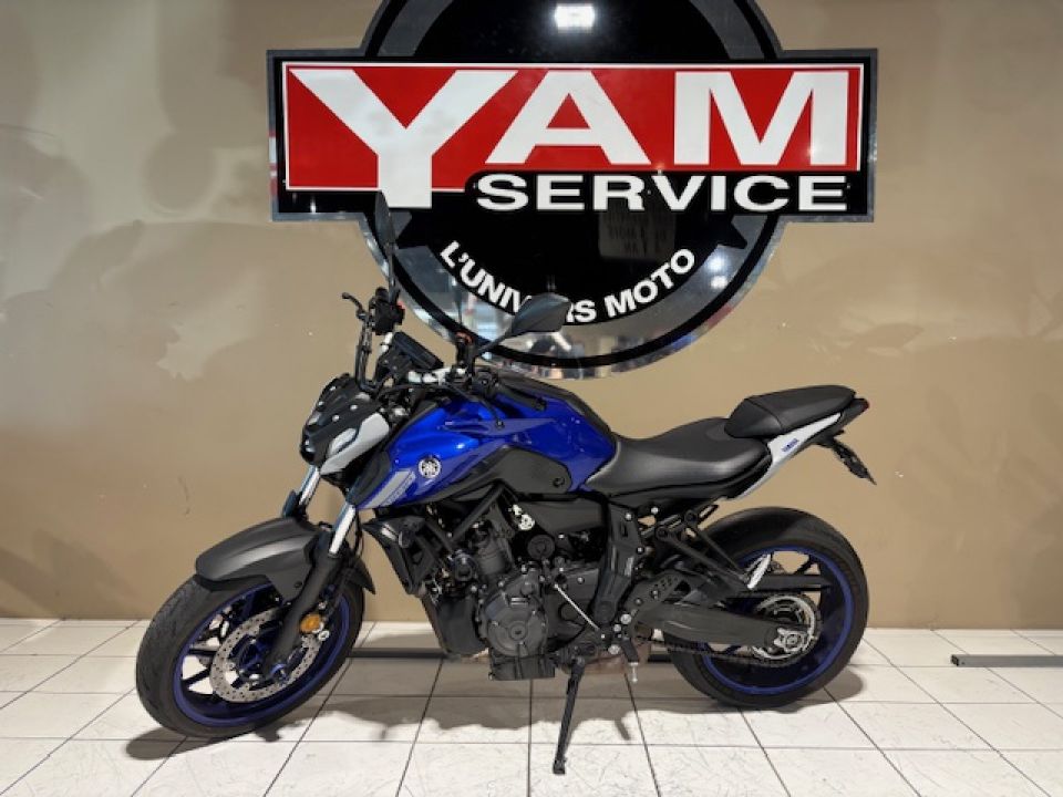 YAMAHA MT-07 (47.5CV) 4