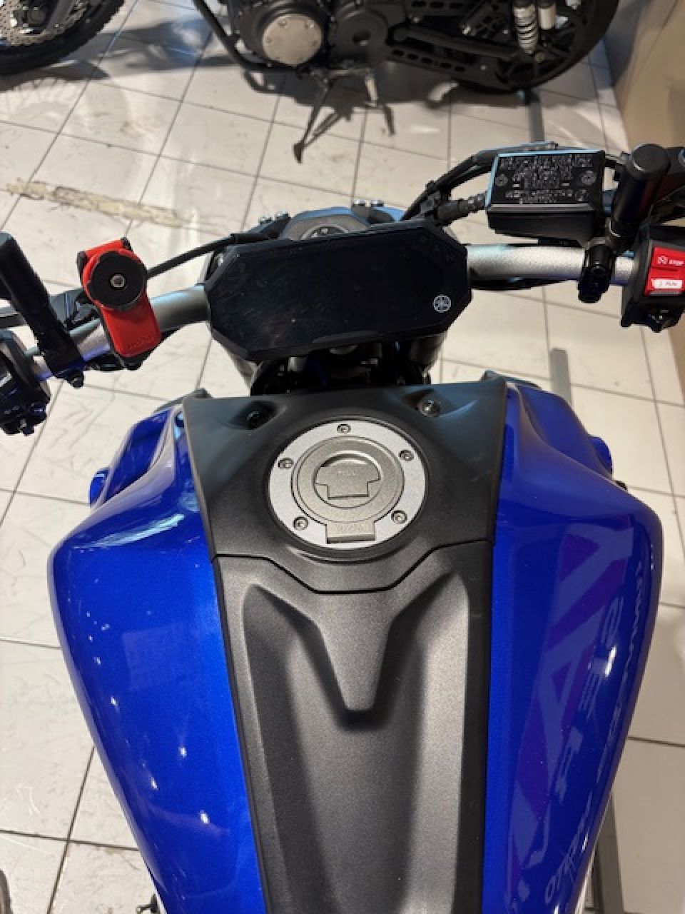 YAMAHA MT-07 (47.5CV) 4