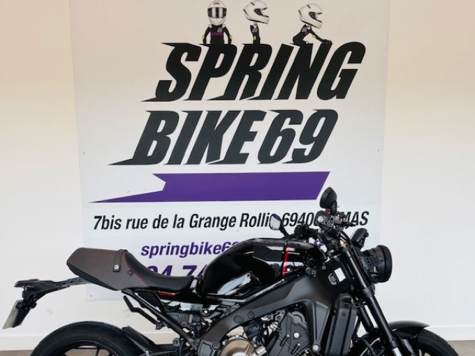 YAMAHA XSR 900 4