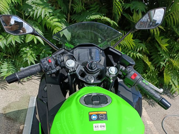 KAWASAKI NINJA 500 SE 1ER MAIN 160 KMS 4