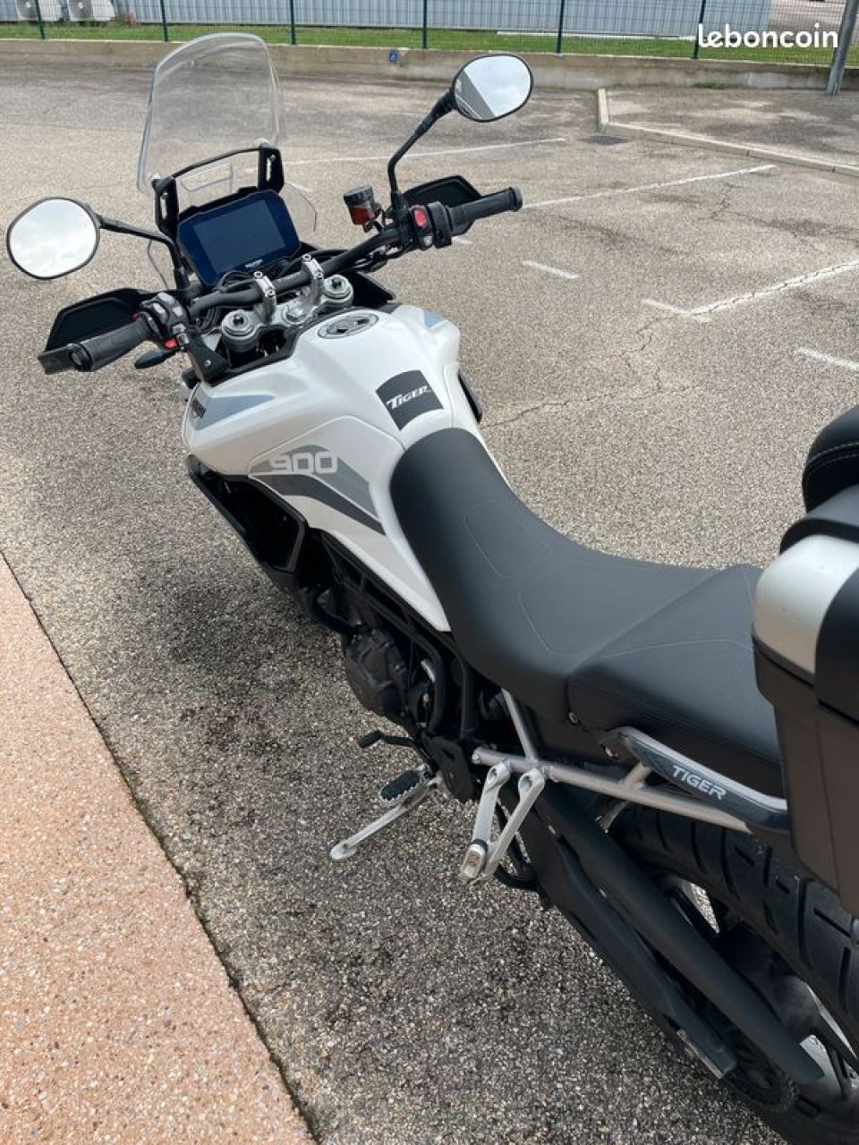 TRIUMPH Tiger 900 GT PRO 4