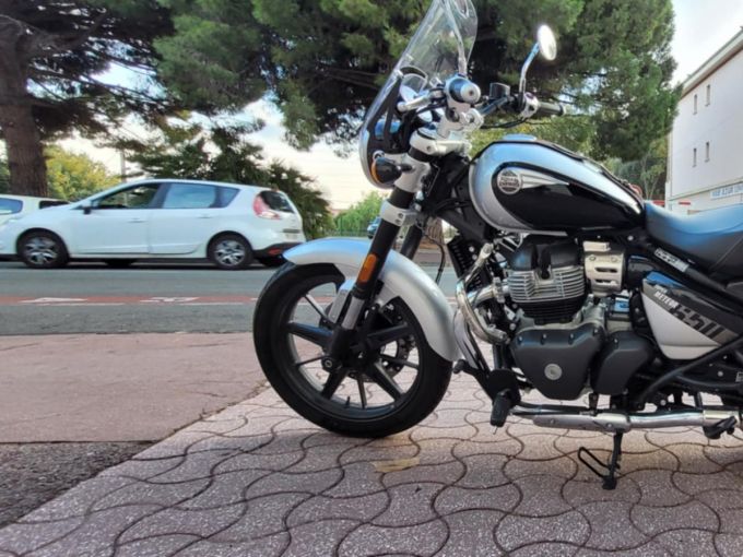 ROYAL ENFIELD SUPER METEOR 650 4