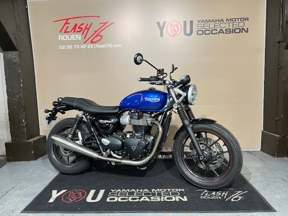 TRIUMPH STREET TWIN  900 4
