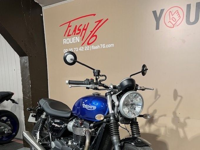 TRIUMPH STREET TWIN  900 4