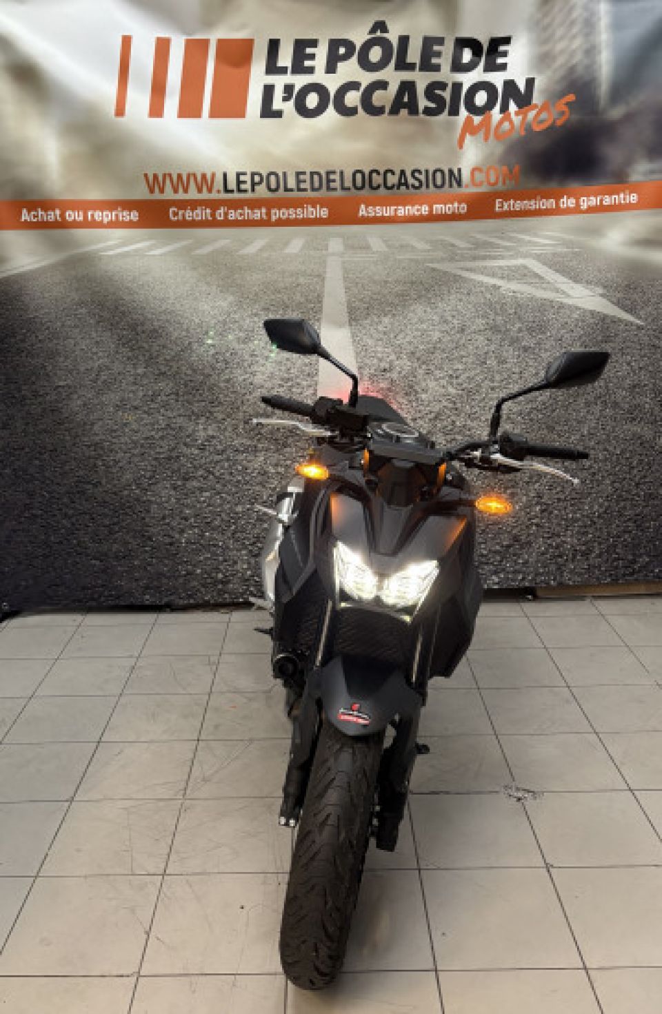 HONDA CB750 HORNET 4