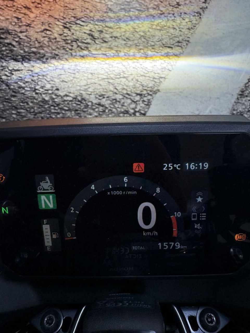 HONDA CB750 HORNET 4