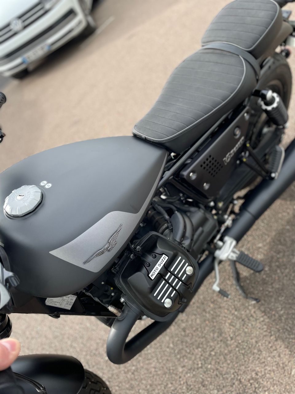 MOTO GUZZI V9 BOBBER 4