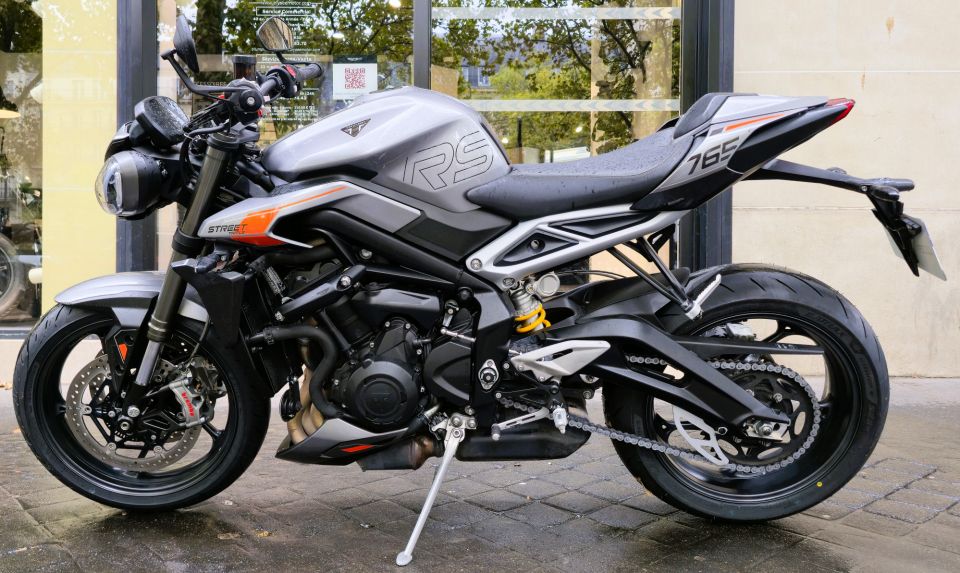 TRIUMPH STREET TRIPLE 765 RS 4
