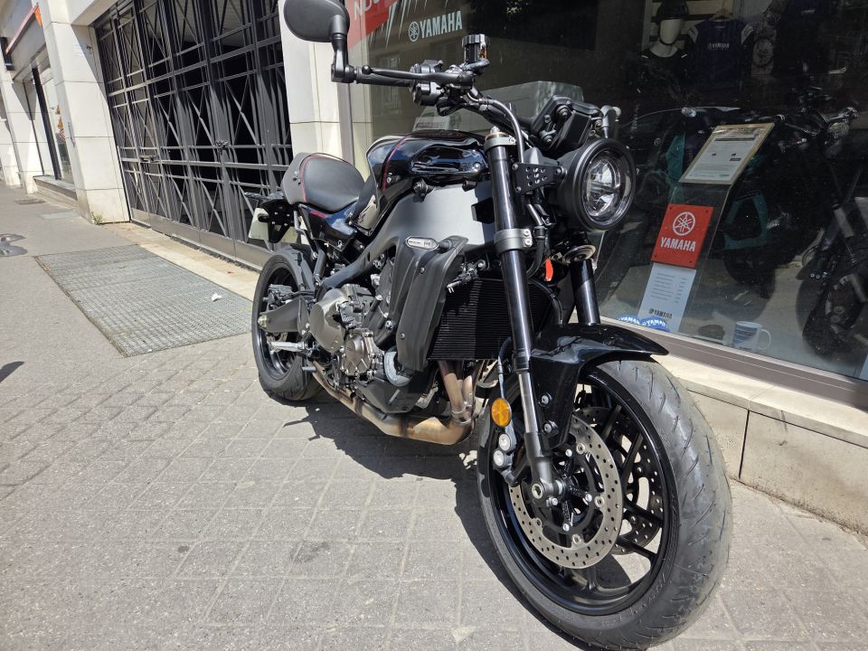 YAMAHA XSR 900 4