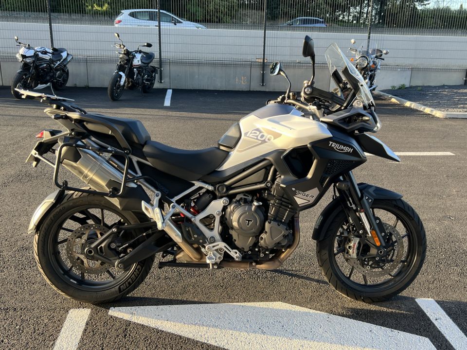 TRIUMPH TIGER 1200 GT PRO 4