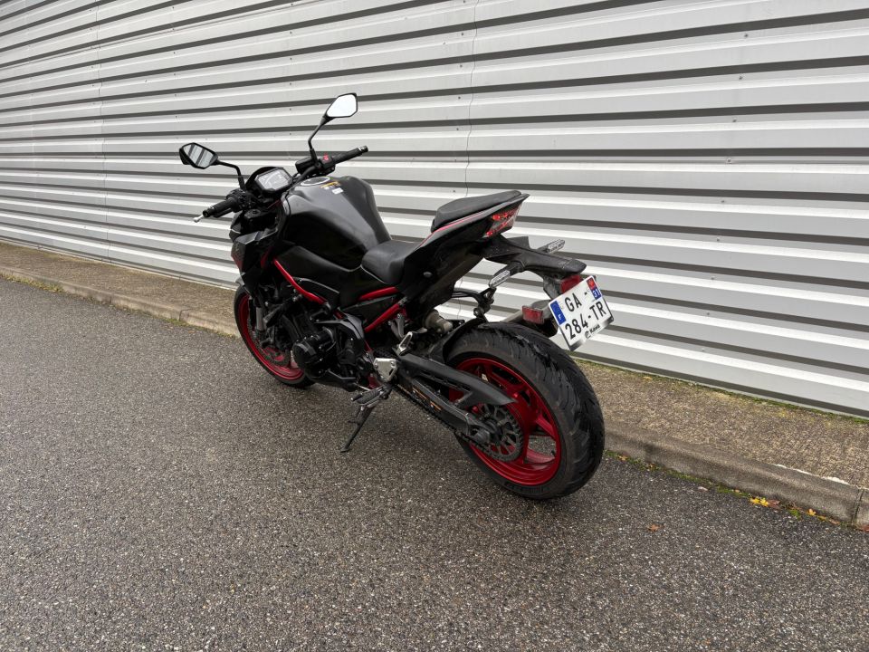 KAWASAKI Z900 4