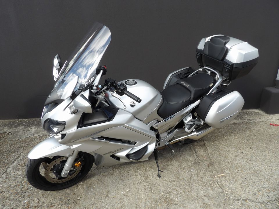 YAMAHA FJR 1300 4