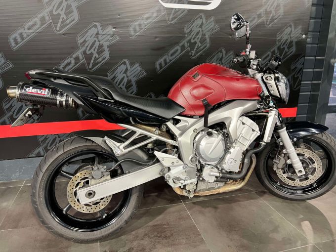 YAMAHA FZ6 (98CV) 4