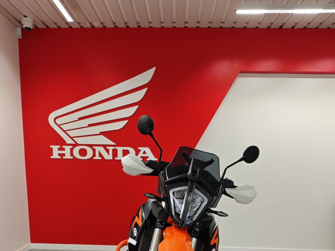 KTM 890 ADVENTURE R 4
