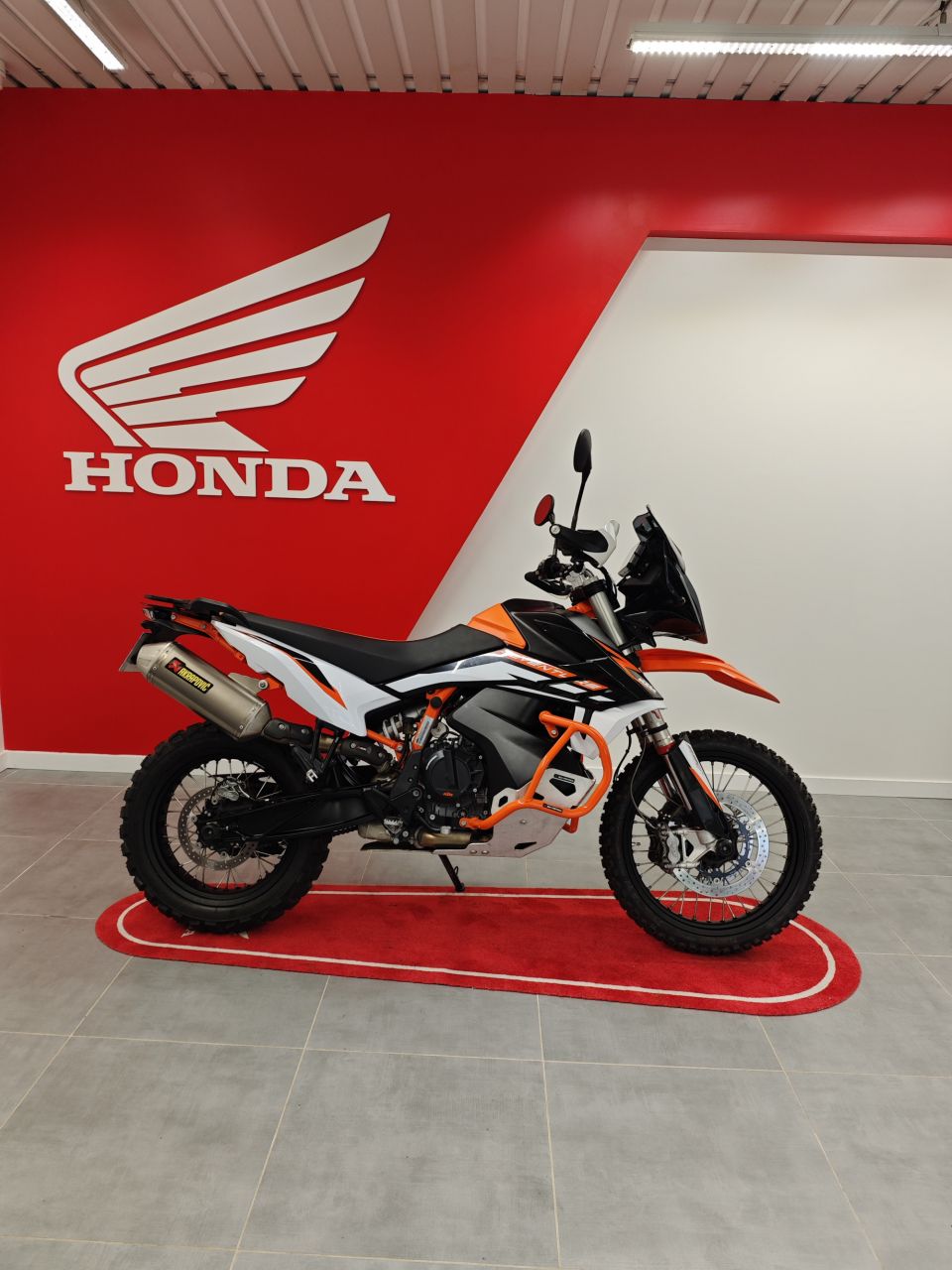 KTM 890 ADVENTURE R 4
