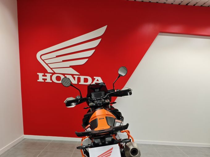 KTM 890 ADVENTURE R 4