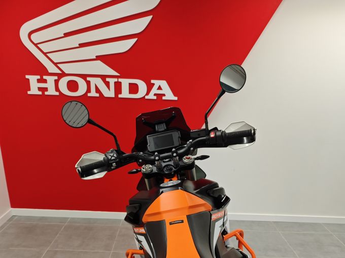 KTM 890 ADVENTURE R 4