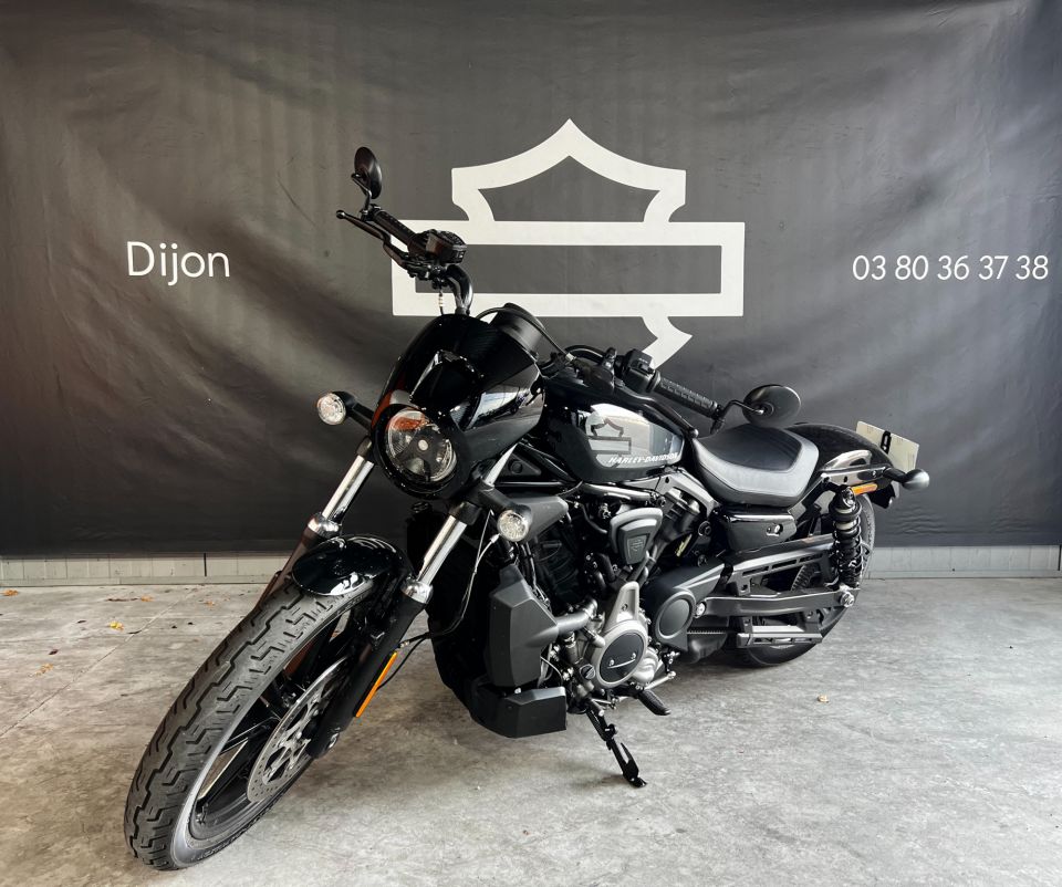 HARLEY-DAVIDSON SPORTSTER NIGHTSTER 975 4