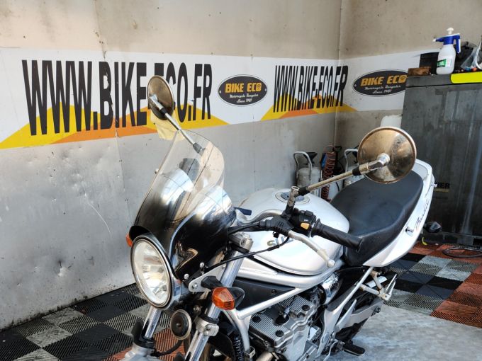 SUZUKI GSF 600 BANDIT 4
