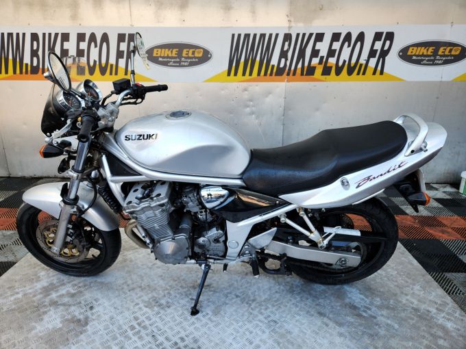 SUZUKI GSF 600 BANDIT 4