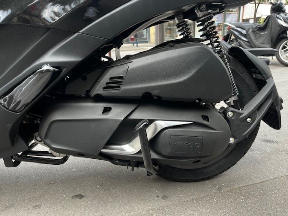 PIAGGIO MP3 400 HPE ABS ASR 4