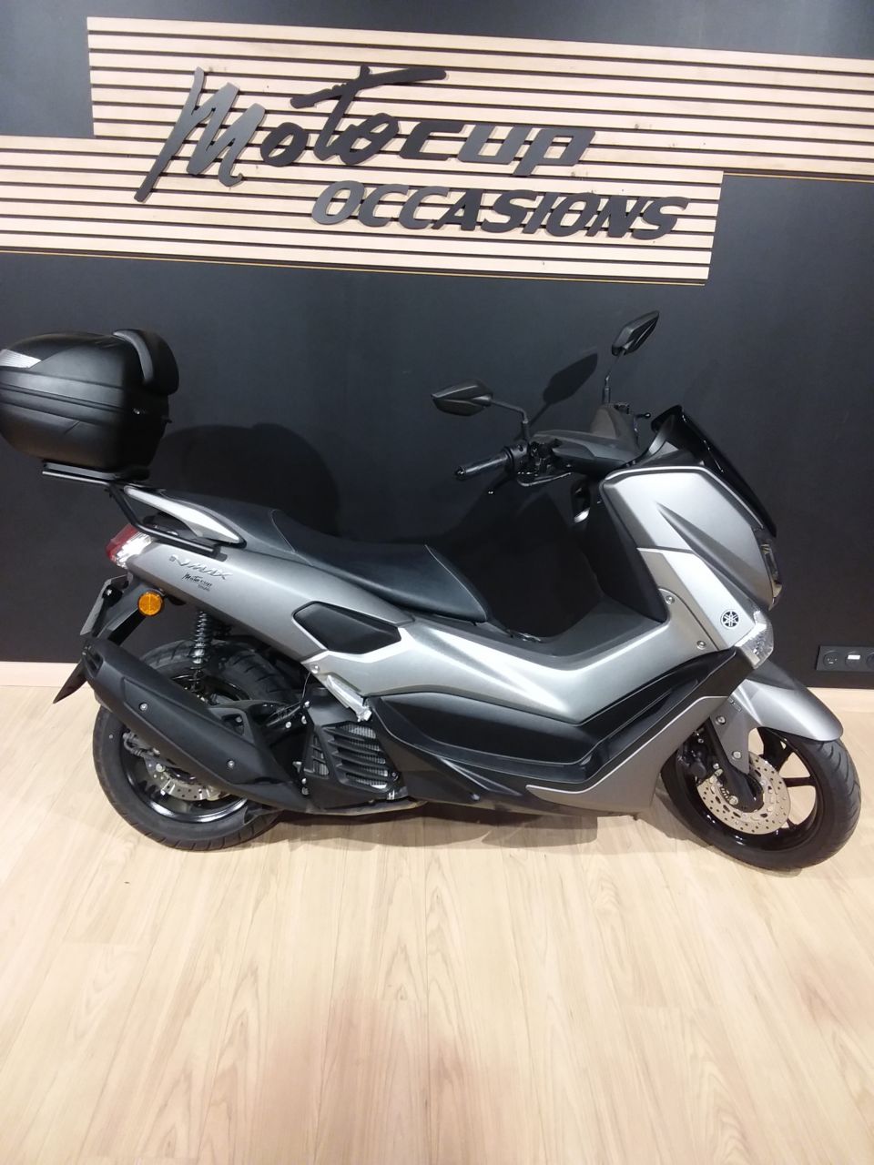 YAMAHA NMAX 125 4