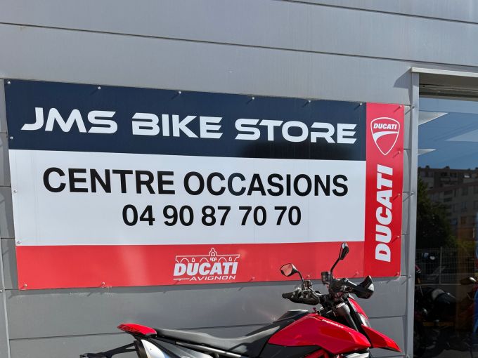DUCATI HYPERMOTARD 4