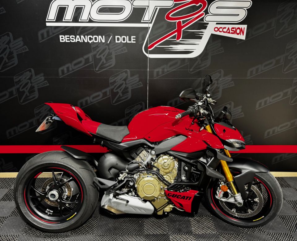 DUCATI STREETFIGHTER V4S 4
