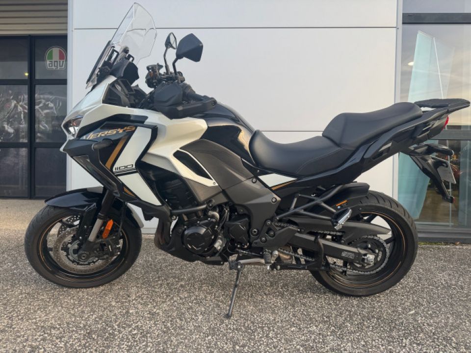 KAWASAKI VERSYS 4