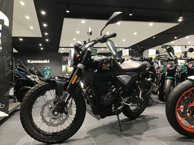 RIEJU CENTURY 125 4