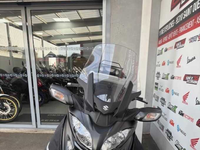 SUZUKI BURGMAN 650 4