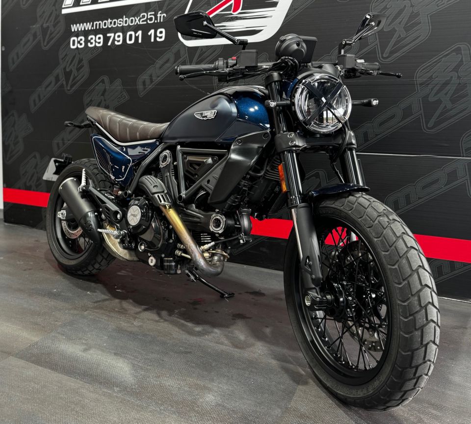 DUCATI SCRAMBLER 800 NIGHTSHIFT 4