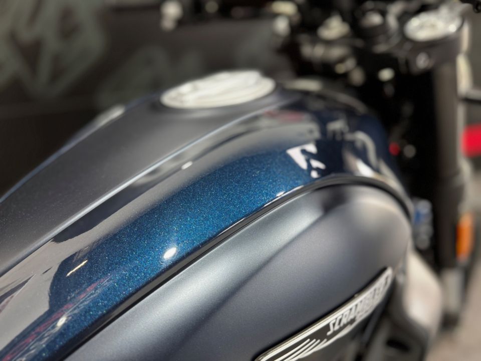 DUCATI SCRAMBLER 800 NIGHTSHIFT 4