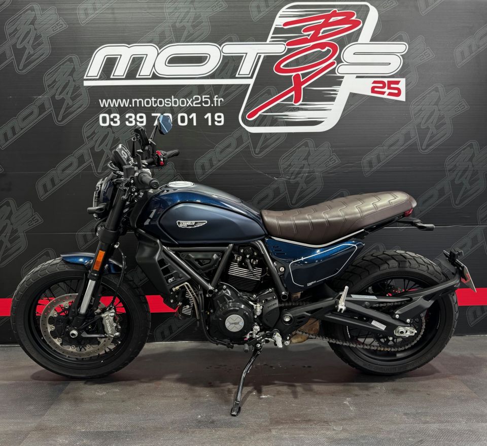 DUCATI SCRAMBLER 800 NIGHTSHIFT 4