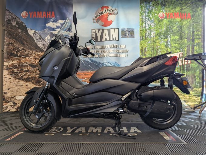 YAMAHA XMAX 125 4