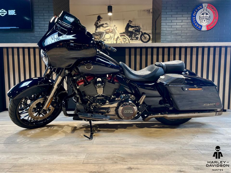 HARLEY-DAVIDSON TOURING STREET GLIDE 1923 CVO  4