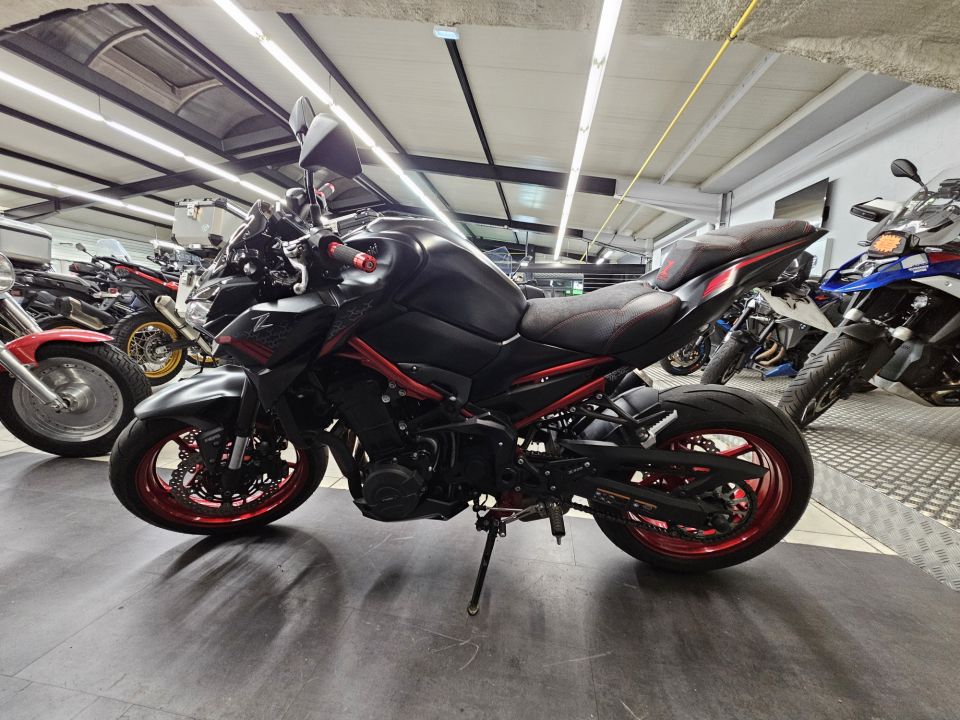 KAWASAKI Z 900 4