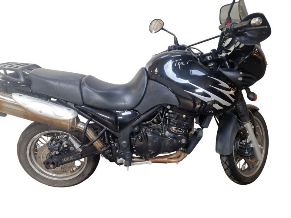TRIUMPH TIGER 900 4