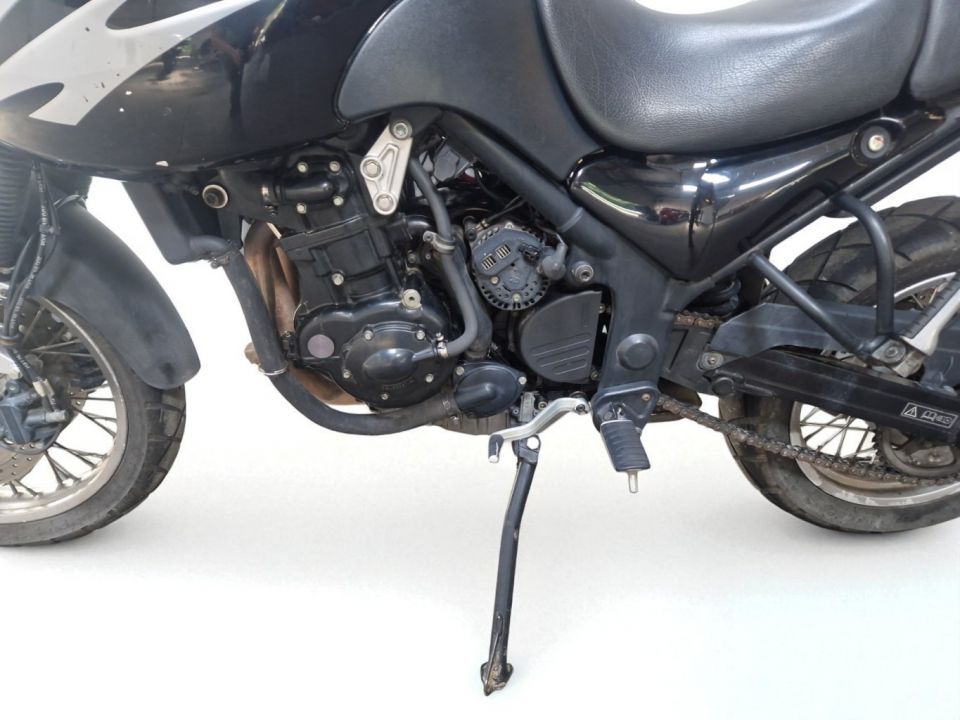 TRIUMPH TIGER 900 4