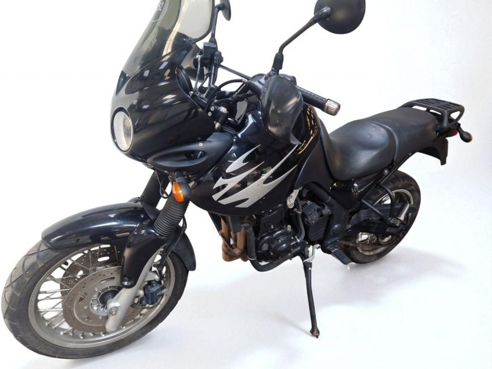 TRIUMPH TIGER 900 4
