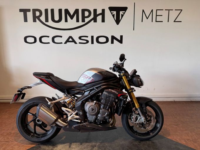 TRIUMPH SPEED TRIPLE 1200 RS 4