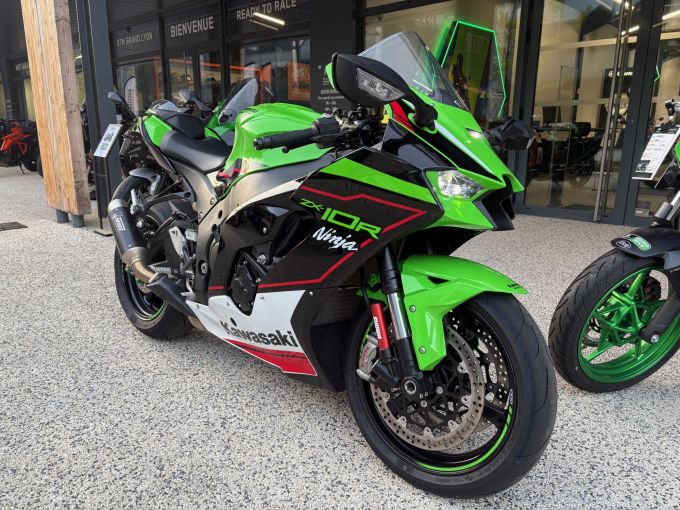 KAWASAKI ZX-10R 4