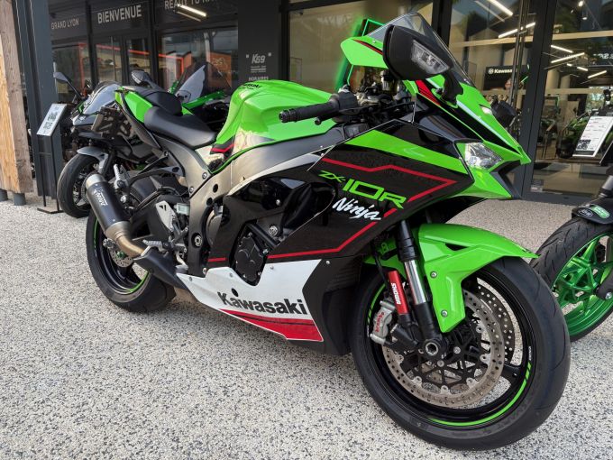 KAWASAKI ZX-10R 4