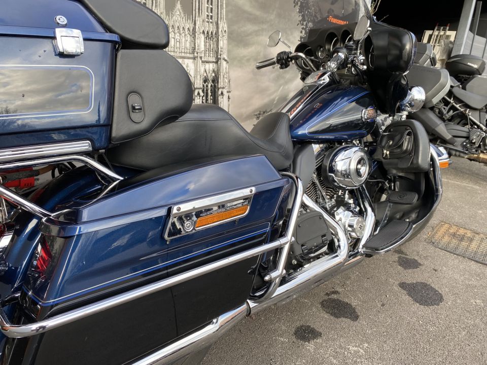 HARLEY-DAVIDSON TOURING ELECTRA GLIDE 1690 CLASSIC 4