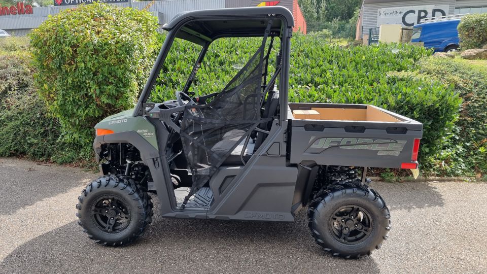 CF MOTO UFORCE 600 4