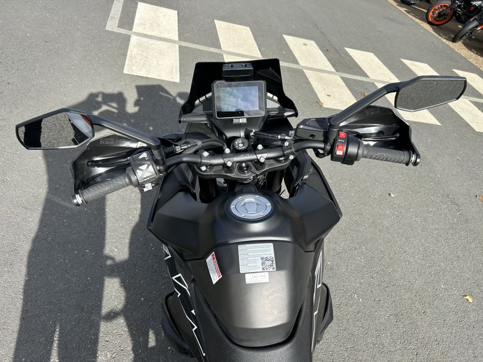 KTM 890 SMT 4